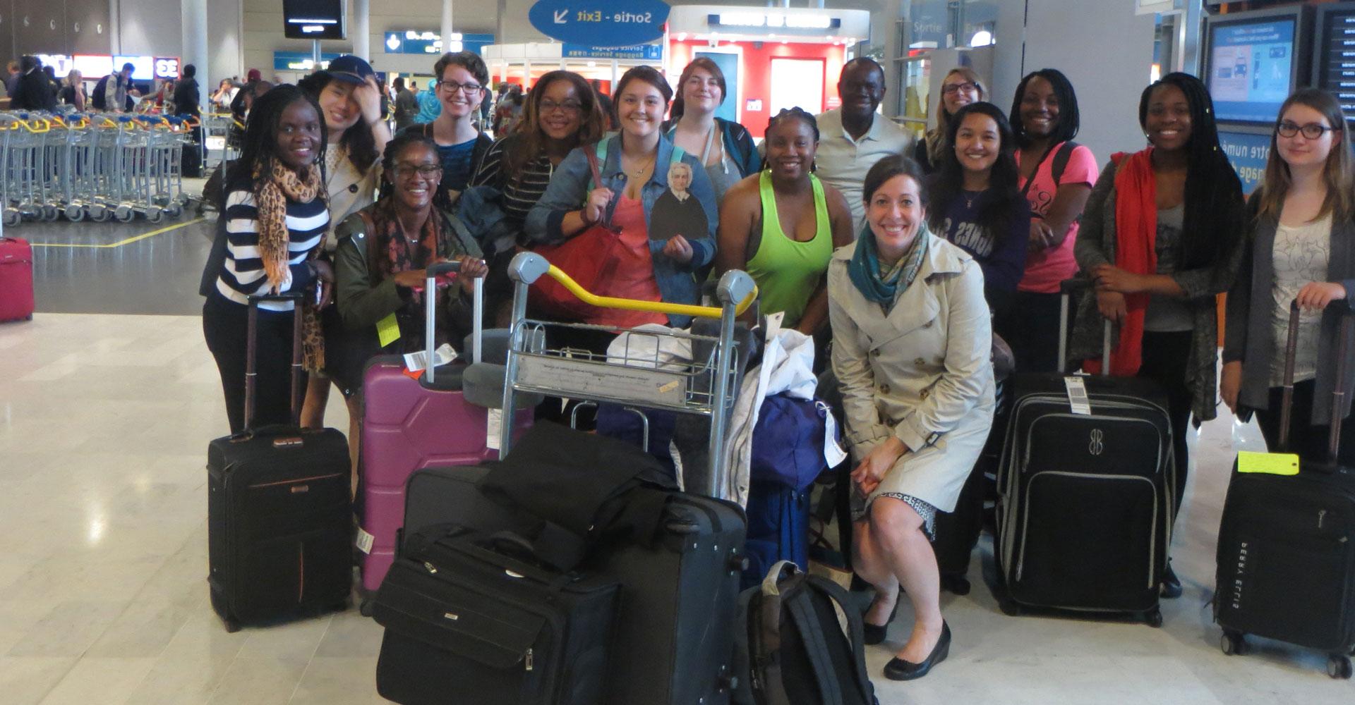 Students and faculty pose for a group photo on their Global Awareness trip to Ireland.